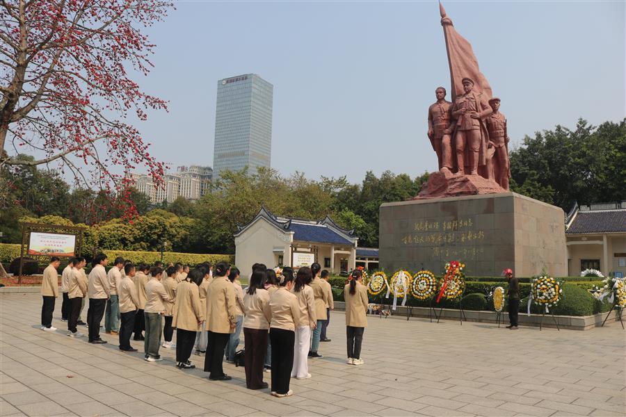 �������ǲ���(�й���½) - �ٷ���վ