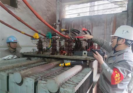 ����ץʵ�� �������ȡ�ұ������װ�÷ֹ�˾�ڽ���Ŀȫ�渴������